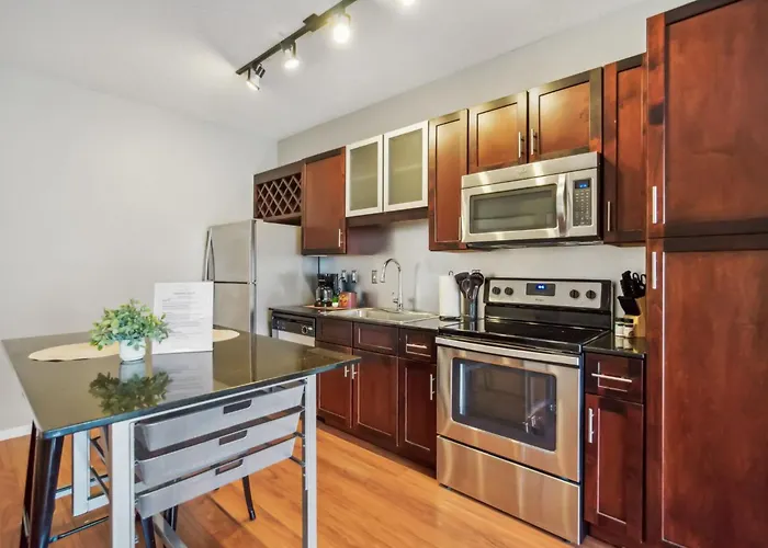 Cozysuites Mill District With Pool, Gym # 10