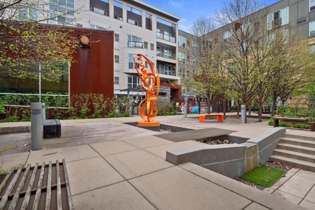 Cozysuites Mill District With Pool, Gym # 10 Apartment