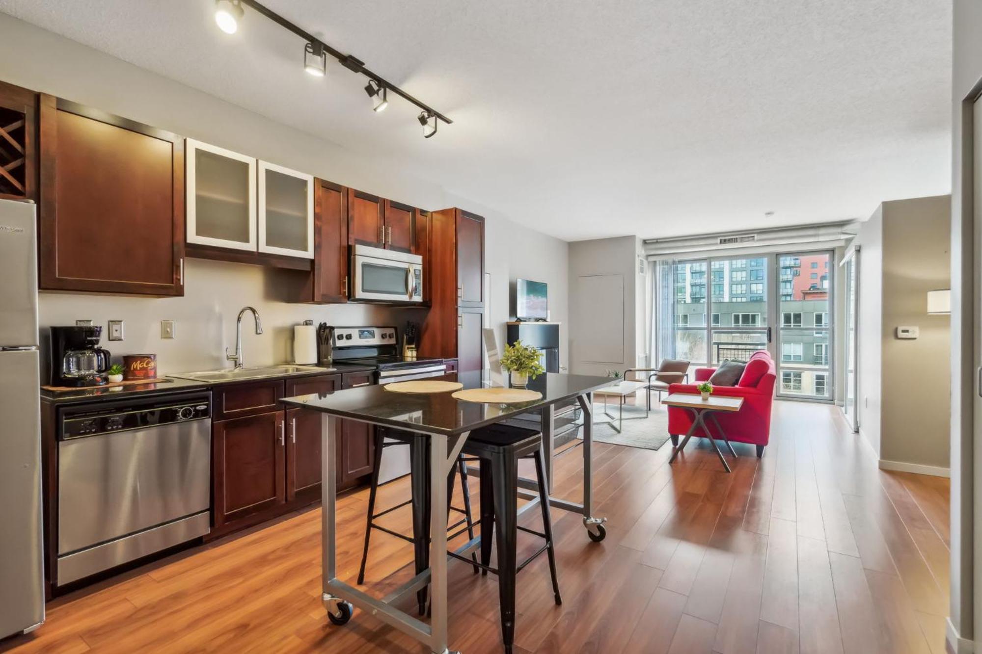 Cozysuites Mill District With Pool, Gym # 10 Apartment *