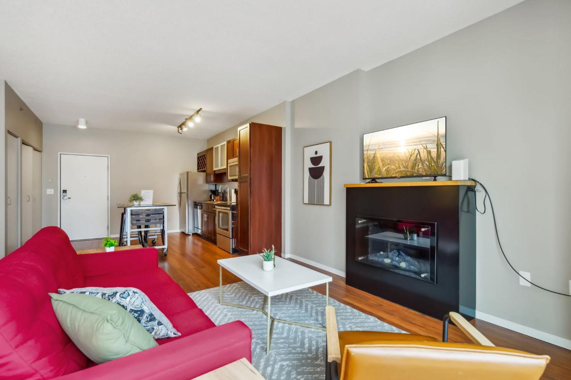 Cozysuites Mill District With Pool, Gym # 10 Apartment